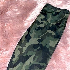 Camouflage leggings 💚